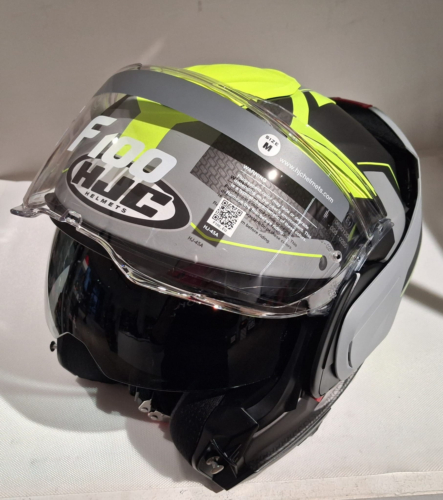 WhatsApp Image 2025-12-18 at 16.06.49